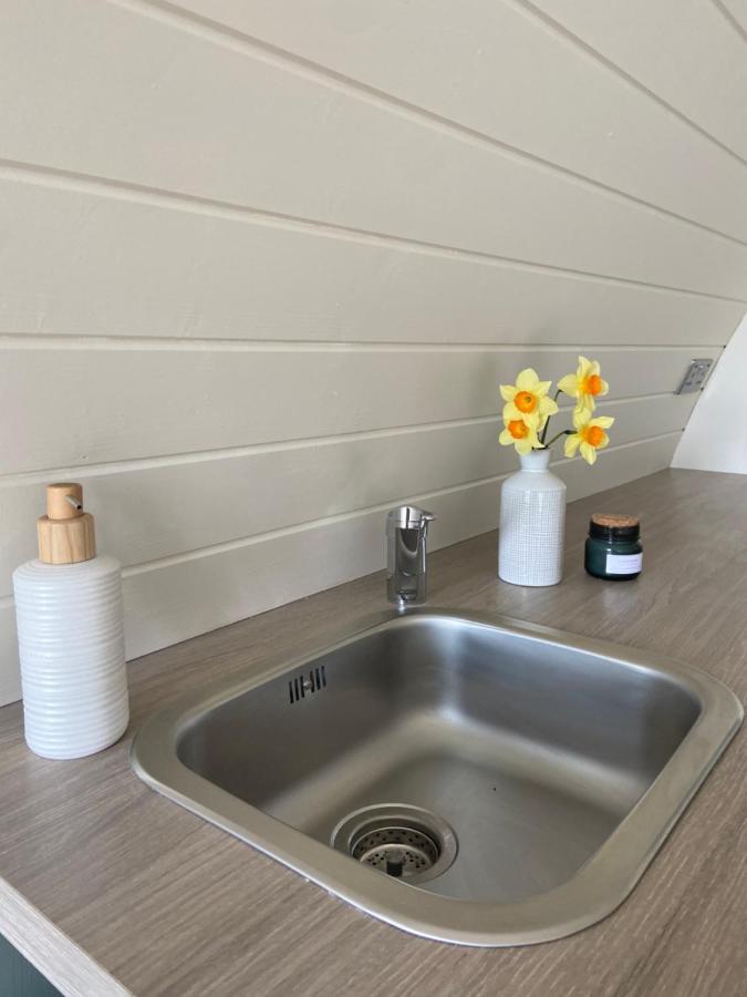 Kildare Countryside Pods Villa Екстериор снимка