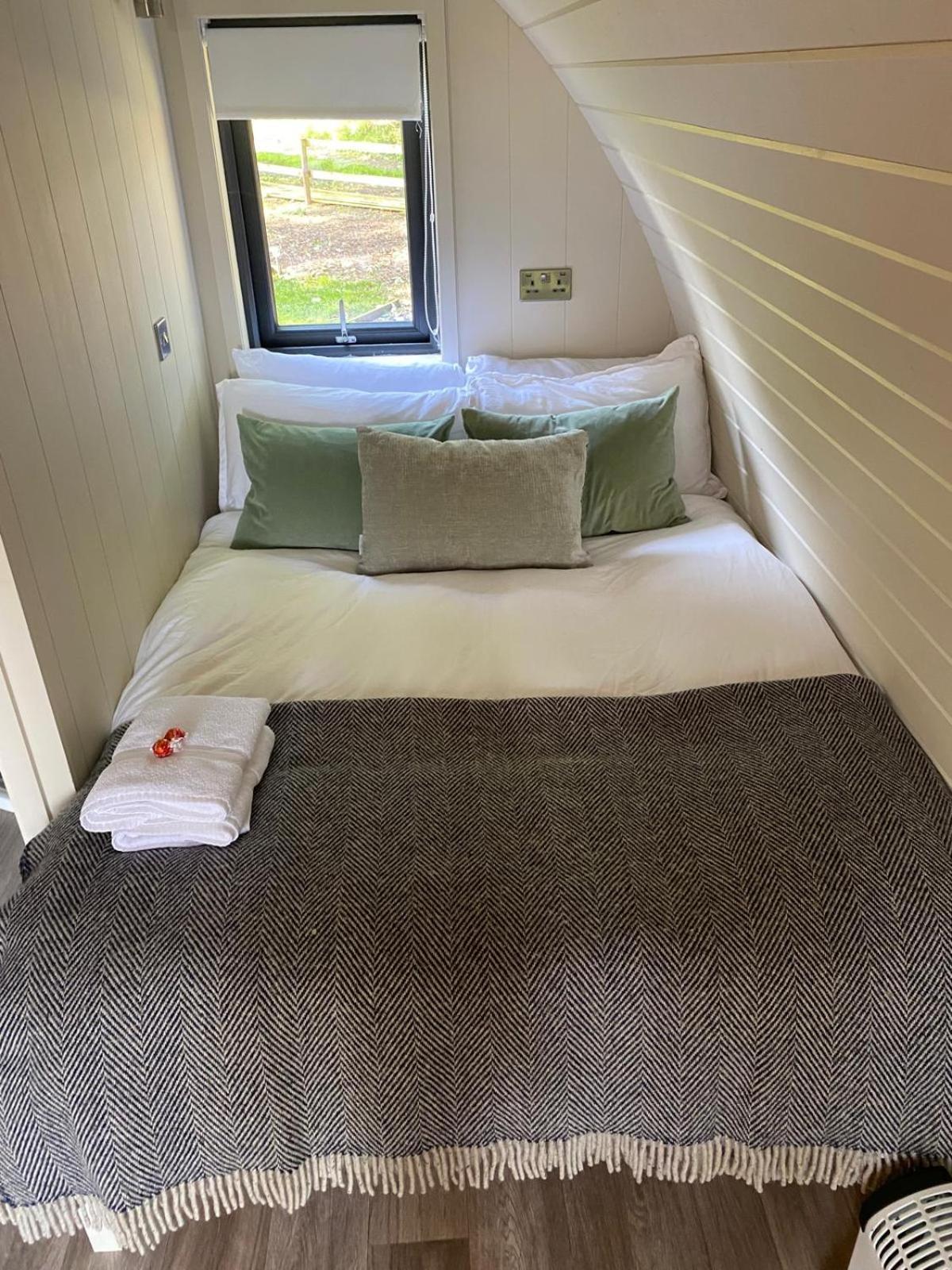 Kildare Countryside Pods Villa Екстериор снимка
